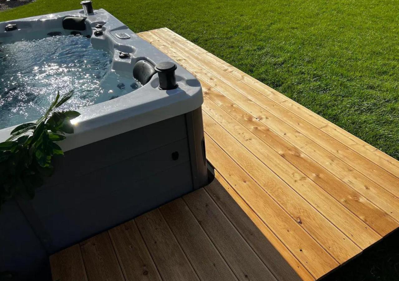 Tirolian Lodge North, Whirlpool, Sauna, Lagerfeuer Bundorf Экстерьер фото
